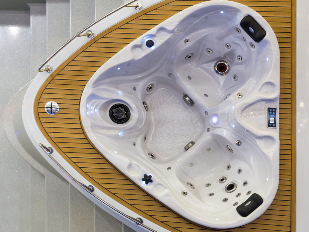 vacuum forming machines used to create spas and hot tubs